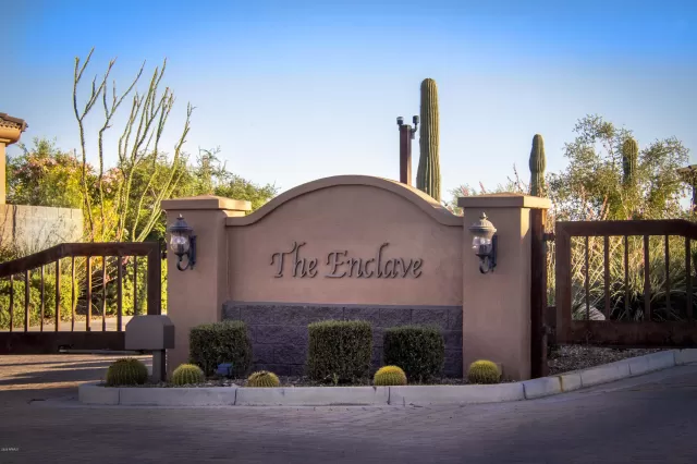 MLS: 6020466 Condo For Sale