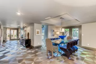 Photo #5: 6020608 Listing 