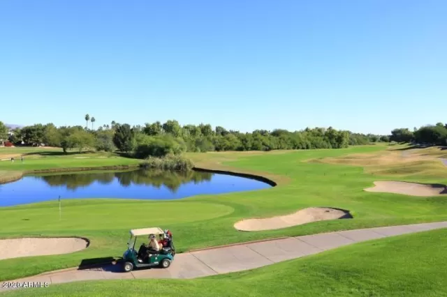 MLS: 6021483 Condo For Sale