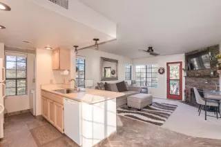 Photo #1: 6021489 Listing