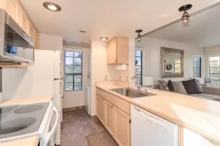 Photo #3: 6021489 Listing