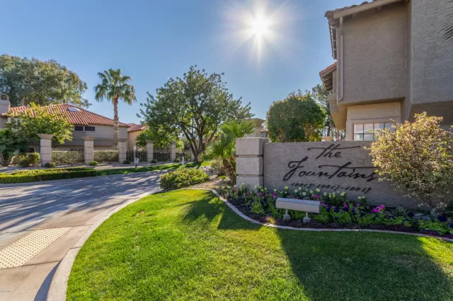 MLS: 6021743 Condo For Sale