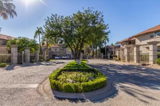 Photo #1: 6021743 Listing