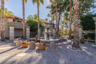 Photo #2: 6021743 Listing