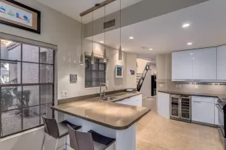 Photo #4: 6021743 Listing