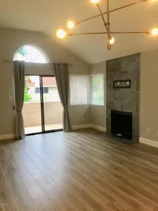 Photo #3: 6021795 Listing