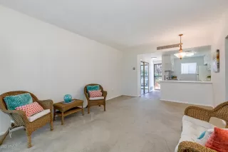 Photo #2: 6022075 Listing