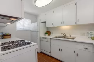 Photo #6: 6022075 Listing