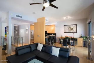 Photo #5: 6022103 Listing 