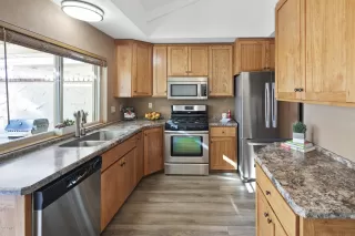 Photo #2: 6022215 Listing