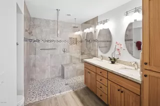 Photo #4: 6022215 Listing