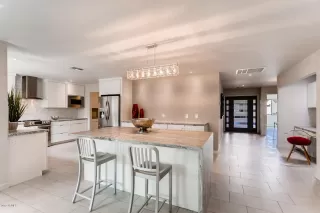 Photo #5: 6022410 Listing