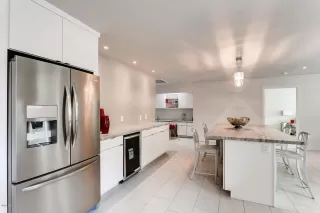 Photo #6: 6022410 Listing