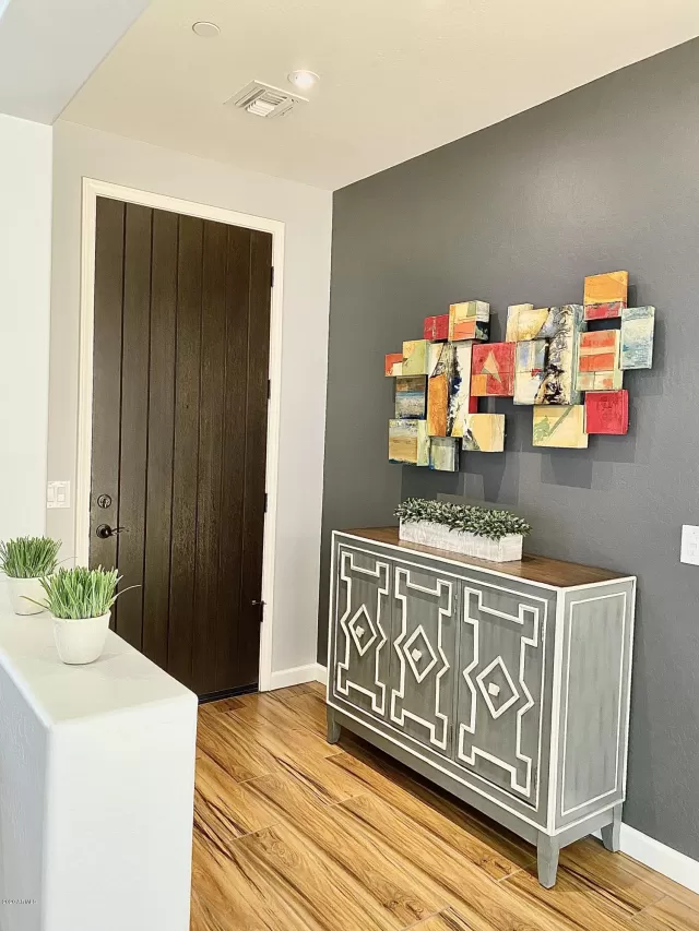 MLS: 6022793 Condo For Sale