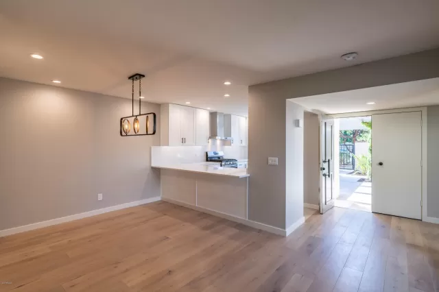 MLS: 6022892 Condo For Sale