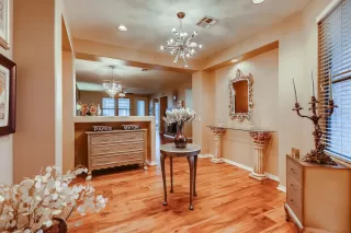 Photo #2: 6022901 Listing 