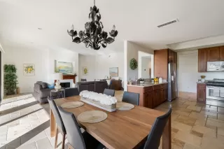 Photo #1: 6022905 Listing