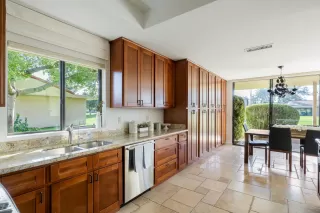 Photo #4: 6022905 Listing