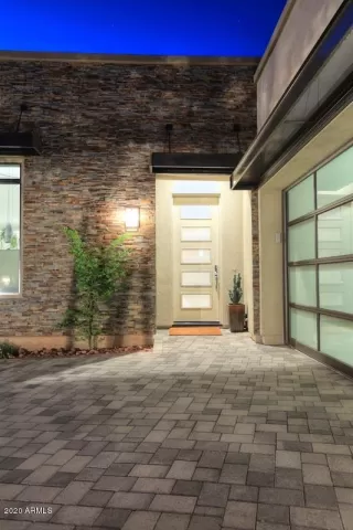 Photo #1: 6022918 Listing