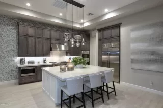 Photo #6: 6022918 Listing