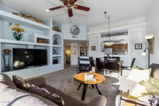 Photo #4: 6023095 Listing