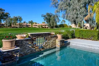 Photo #2: 6023178 Listing