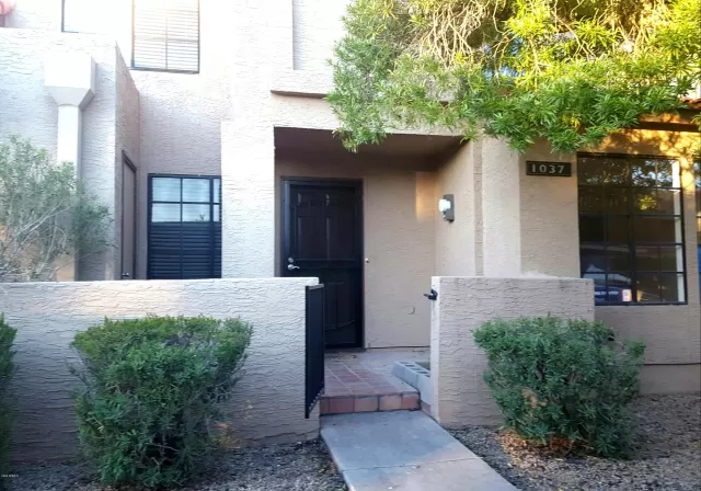 MLS: 6023428 Condo For Sale