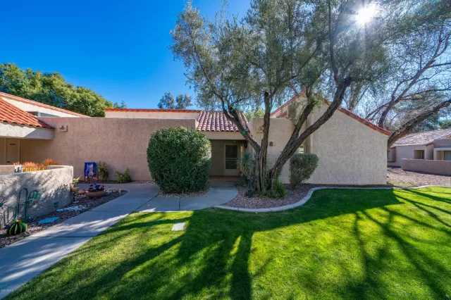 MLS: 6023897 Condo For Sale