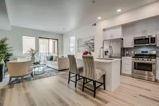 Photo #2: 6023911 Listing