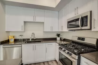 Photo #6: 6023923 Listing