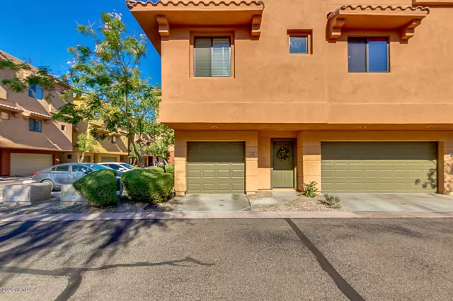 MLS: 6023927 Condo For Sale