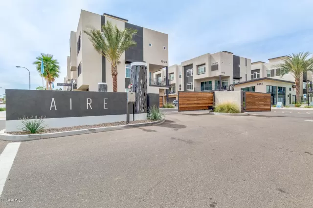 MLS: 6024024 Condo For Sale