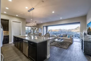 Photo #1: 6024192 Listing 