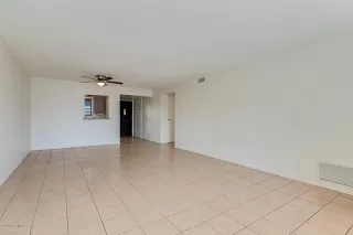 Photo #3: 6024223 Listing