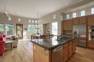 Photo #4: 6024350 Listing 