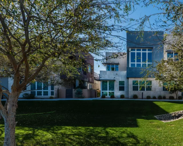 MLS: 6024382 Condo For Sale