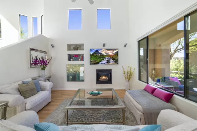 MLS: 6024425 Condo For Sale