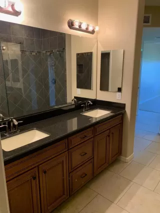 Photo #3: 6024552 Listing