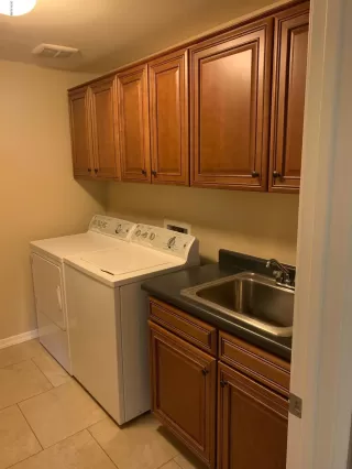 Photo #5: 6024552 Listing