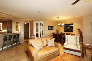 Photo #2: 6024707 Listing