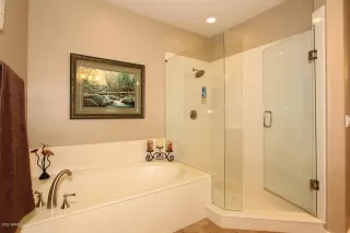 Photo #5: 6024707 Listing