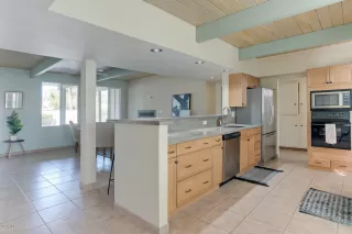 Photo #4: 6024876 Listing