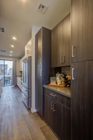 Photo #2: 6024985 Listing