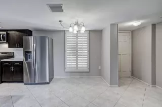Photo #6: 6025014 Listing