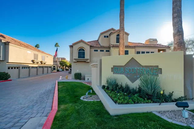 MLS: 6025069 Condo For Sale