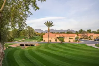 Photo #1: 6025071 Listing 