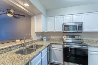 Photo #4: 6025130 Listing 