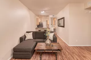 Photo #2: 6025153 Listing