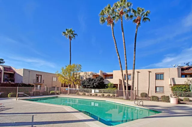 MLS: 6026040 Condo For Sale