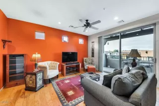 Photo #5: 6026168 Listing